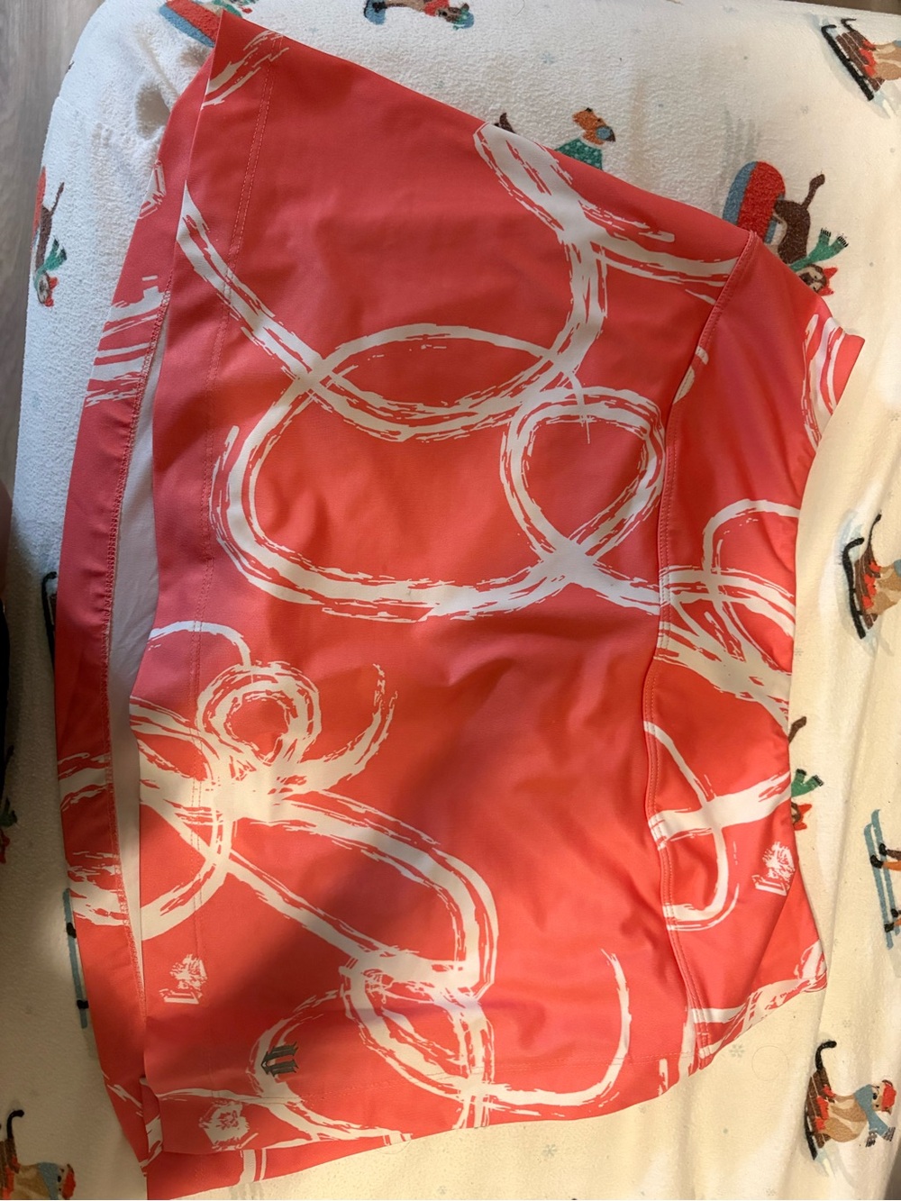 EleVen by Venus Williams Coral Mini Skirt with White Brushstroke Print